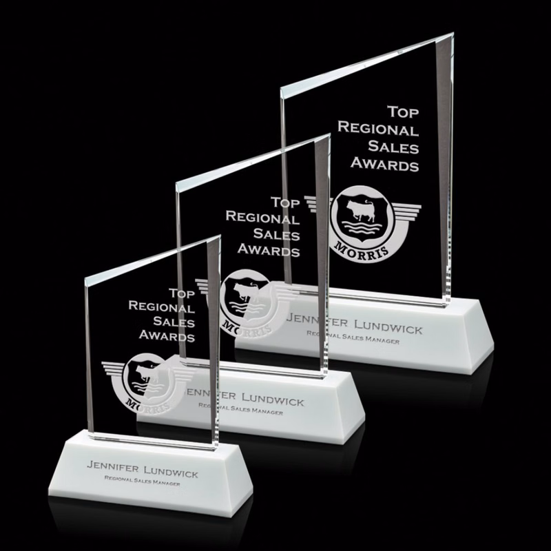 Prudencia Award - White