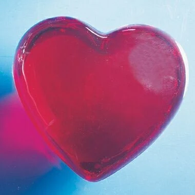 GLASS HEART PAPER WEIGHT 1