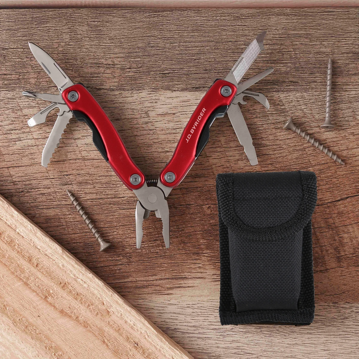 Multi-Tool w/Case 1