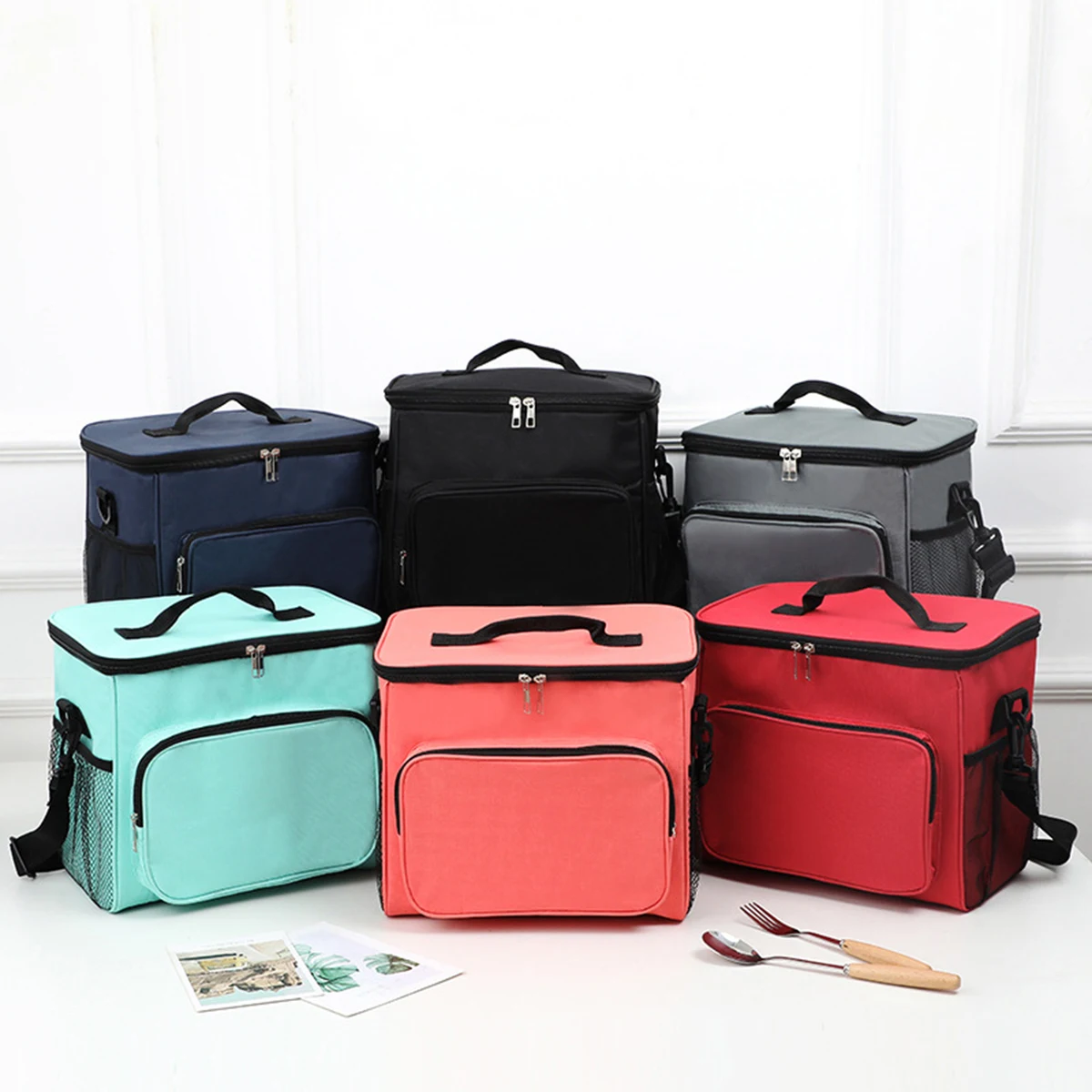 Insulated Cooling Lunch Box 1