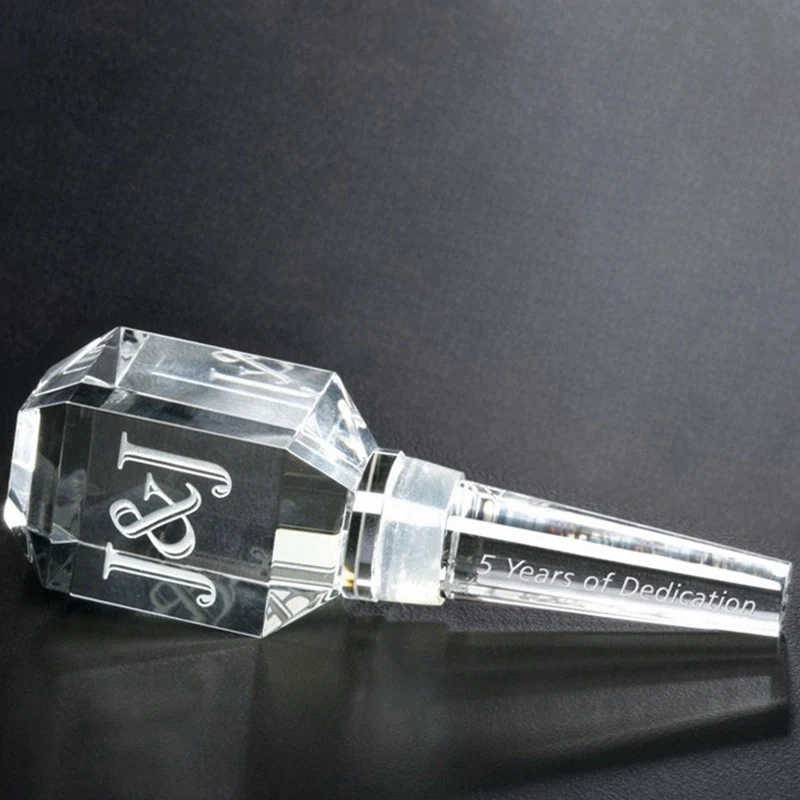 Clear Engraved Crystal Wine Stopper 1