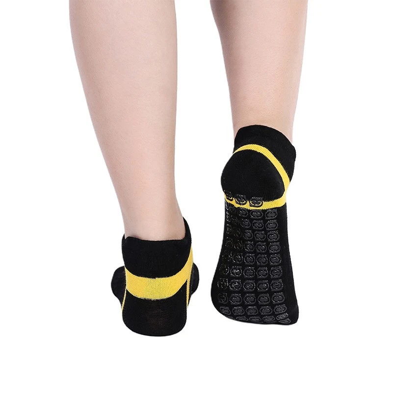 Non Slip Grip Socks For Yoga 1