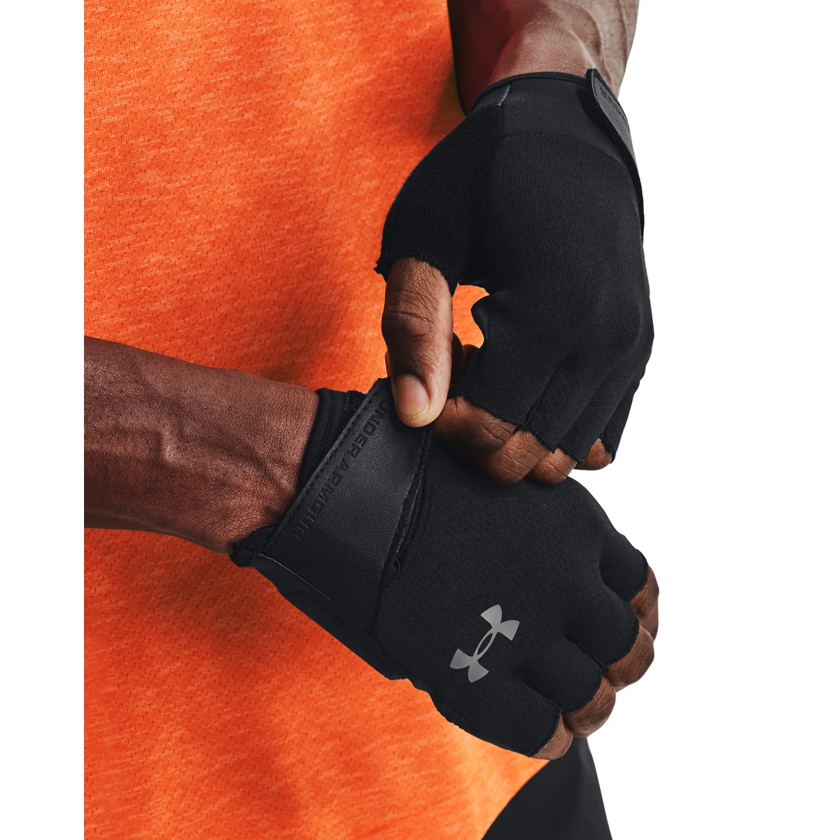 UA Training Men's Gloves 1