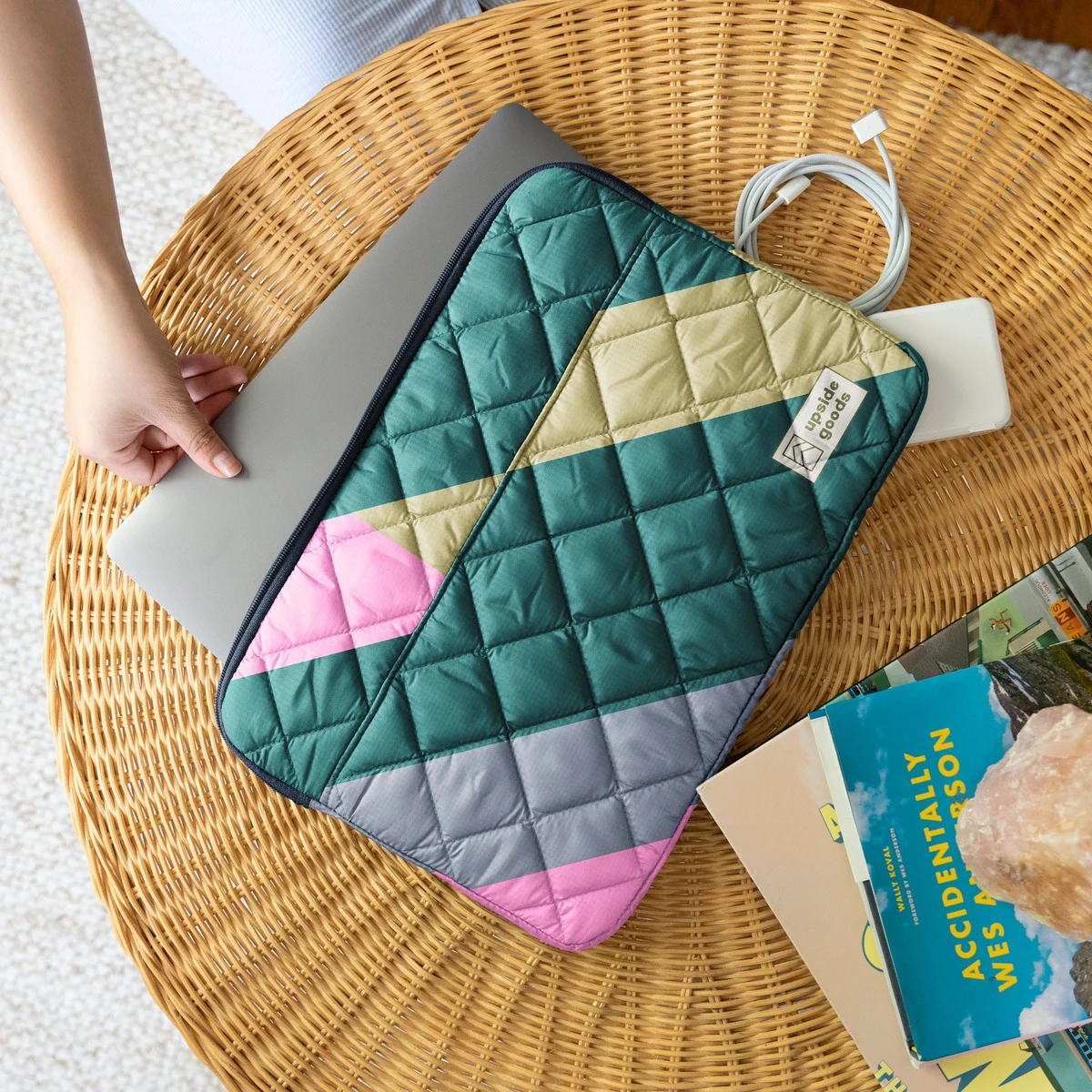 HORIZONTAL LAPTOP SLEEVES - PUFF PUFF - LARGE 1
