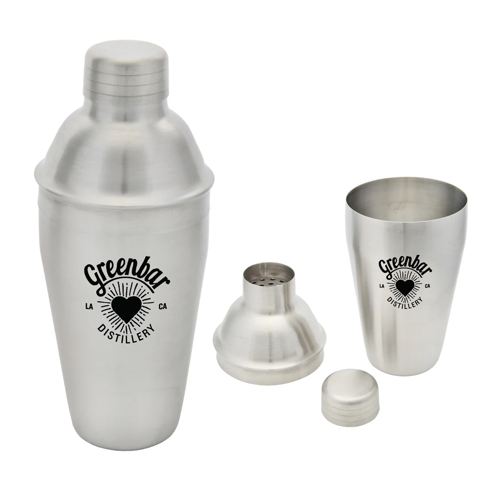 Mixologist 18 Oz. Cocktail Shaker w/ Strainer Lid 1