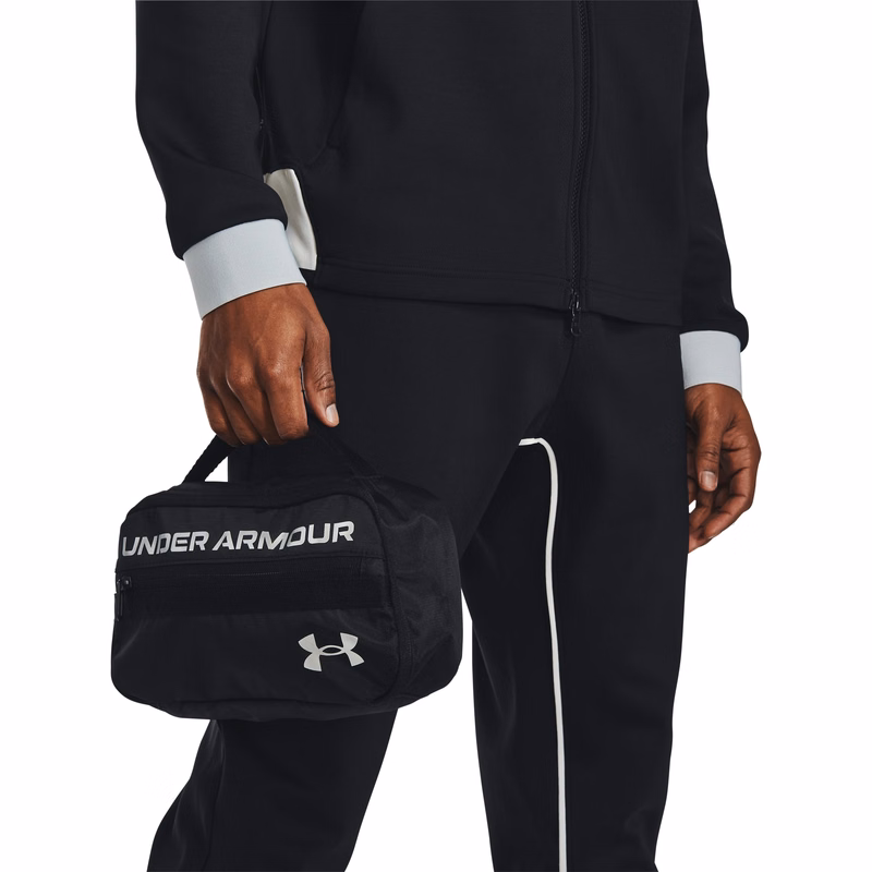 UA Contain Unisex Travel Kit
