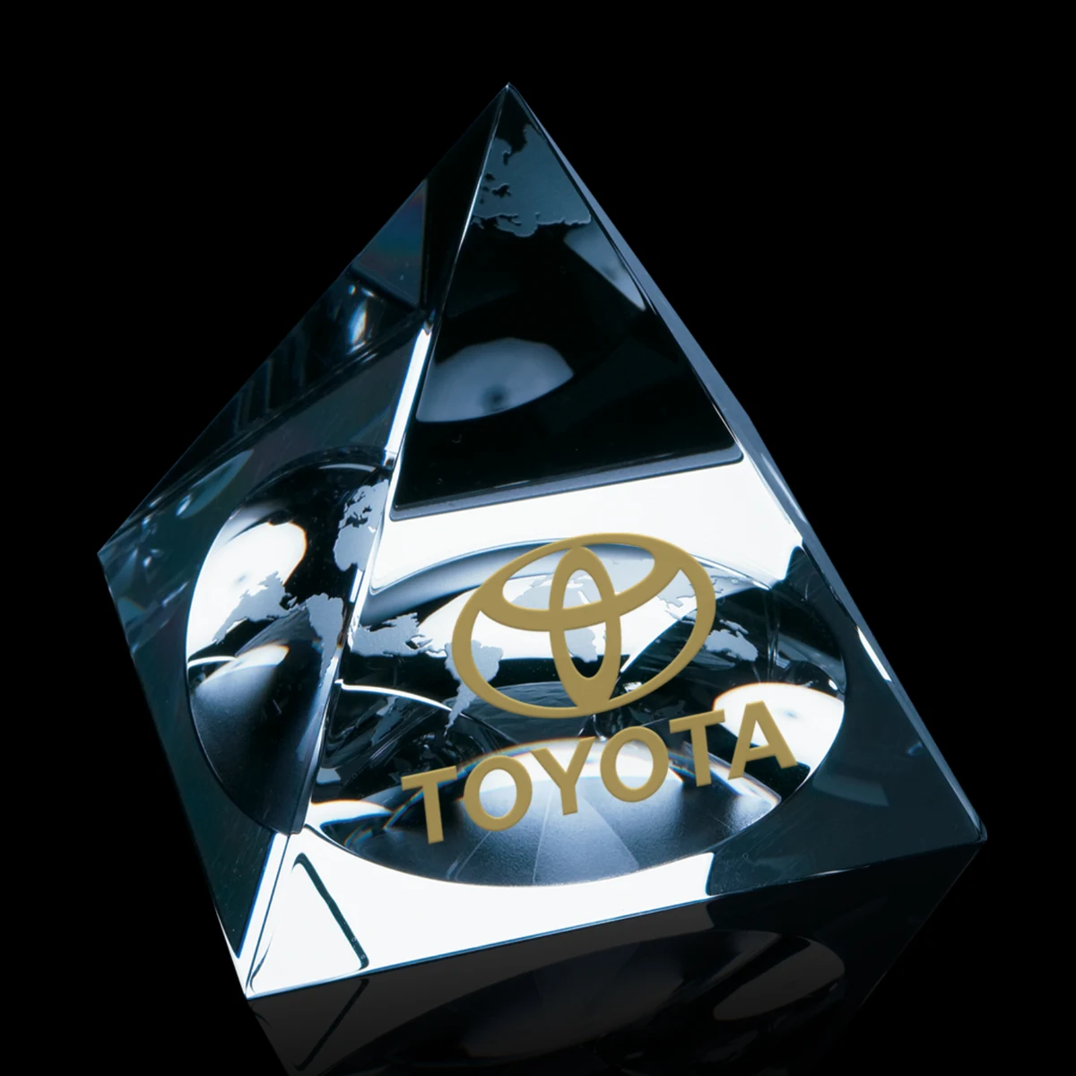 Globe Pyramid Paperweight 1