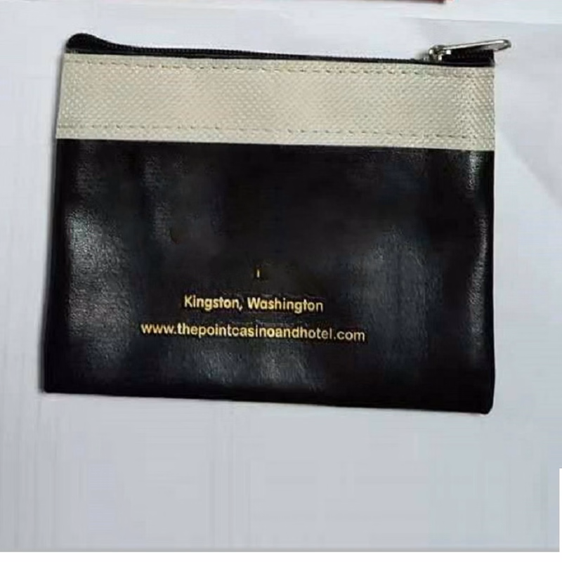 Zip coin purse