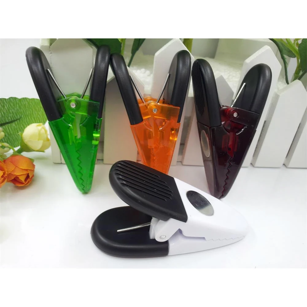 Jumbo Magnetic Clip 1