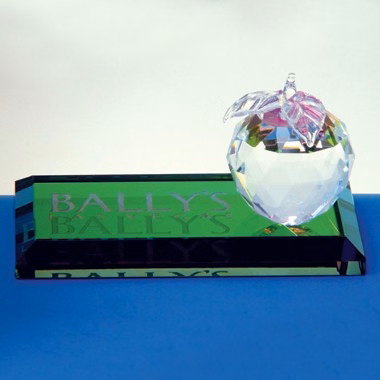 THE FLAT PRISM WITH A MINI CRYSTAL APPLE