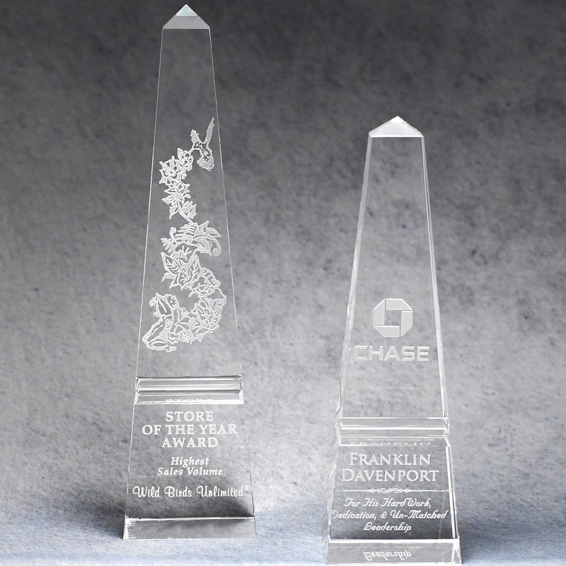 Optic Crystal Groove Obelisk