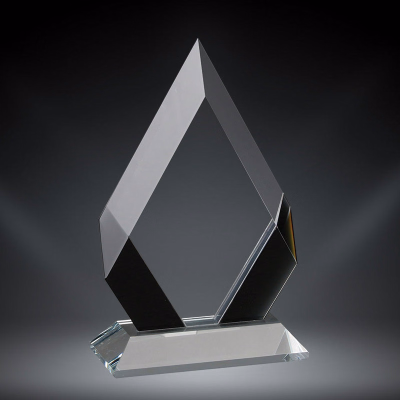 Cambridge Diamond Crystal