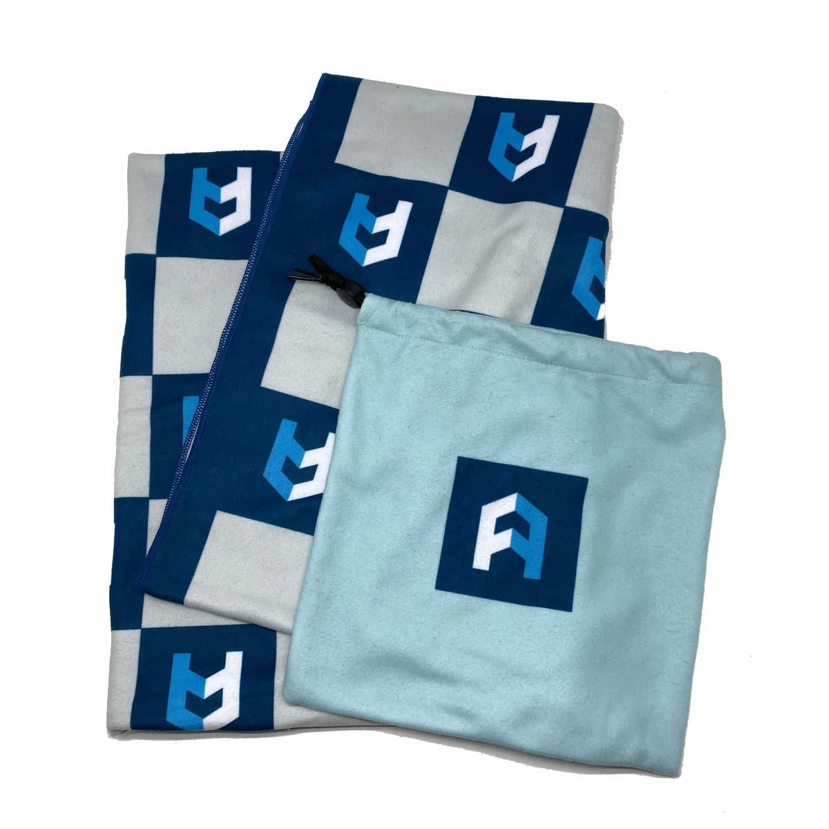 Fleece Blanket W/pouch (Small) 1