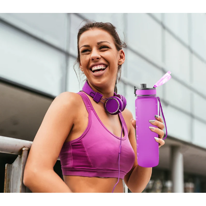 32 Oz. Tritan Sports Bottle 1