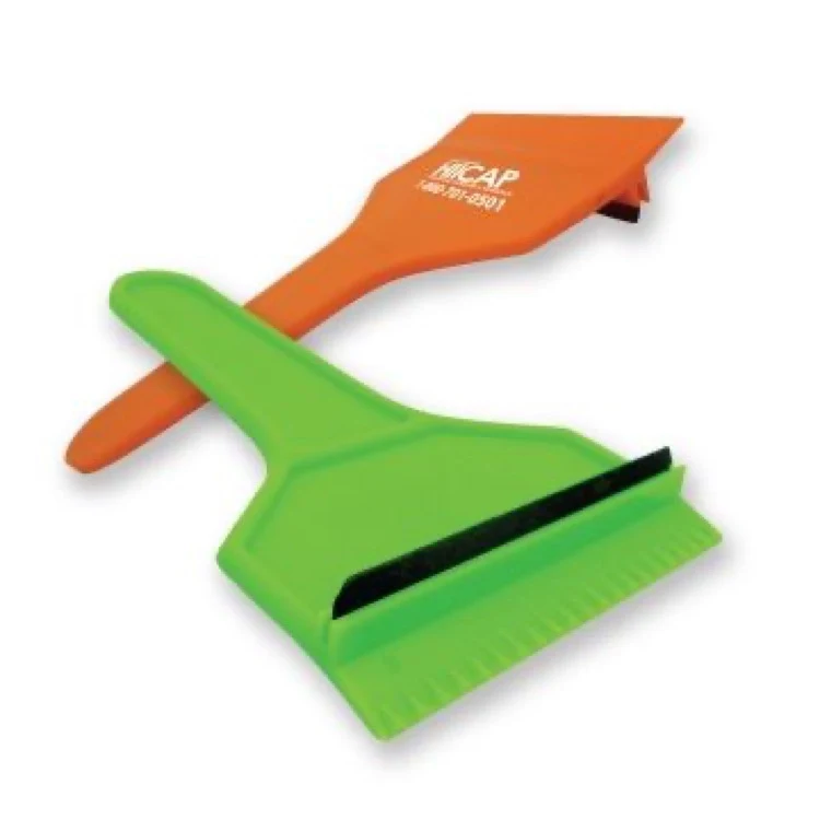Economy Ice Scraper w/ Plastic Blade (3 Days) 1