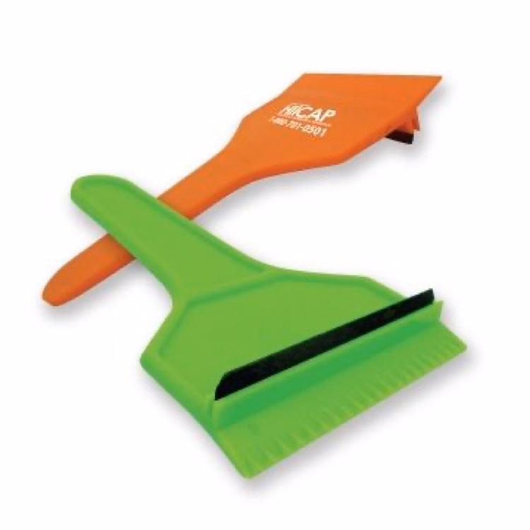 Economy Ice Scraper w/ Plastic Blade (3 Days)