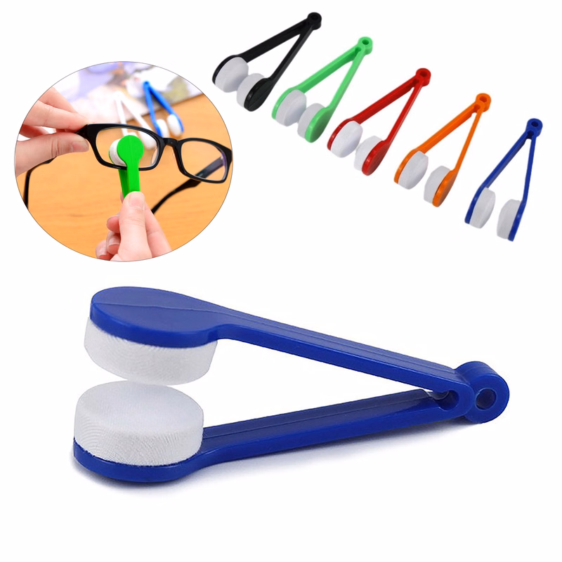 Portable Eyeglass Cleaning Clip