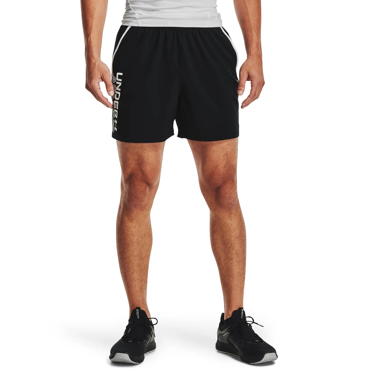 Men's UA Qualifier 5 Wordmark Shorts 1