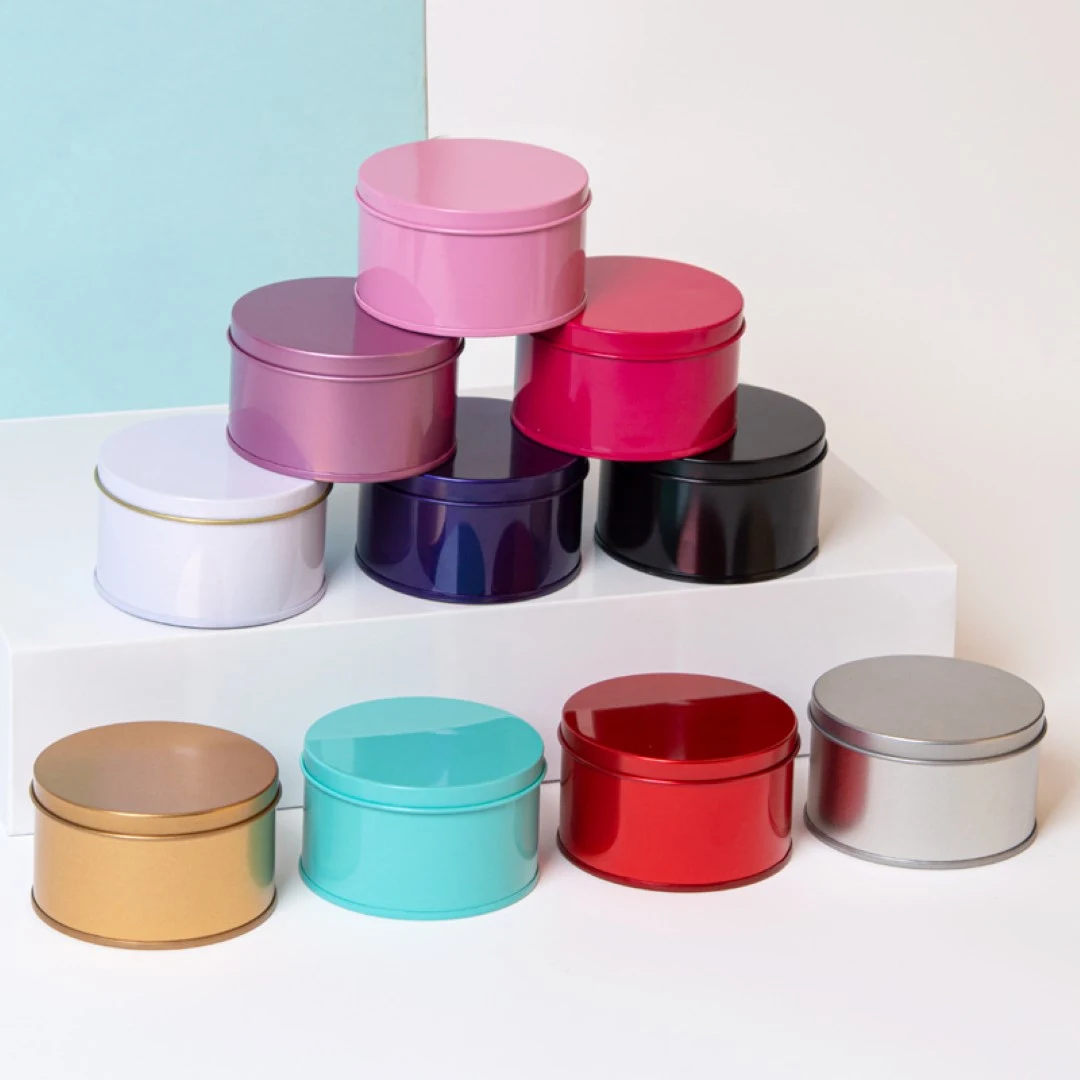 Round Colored Tin 1