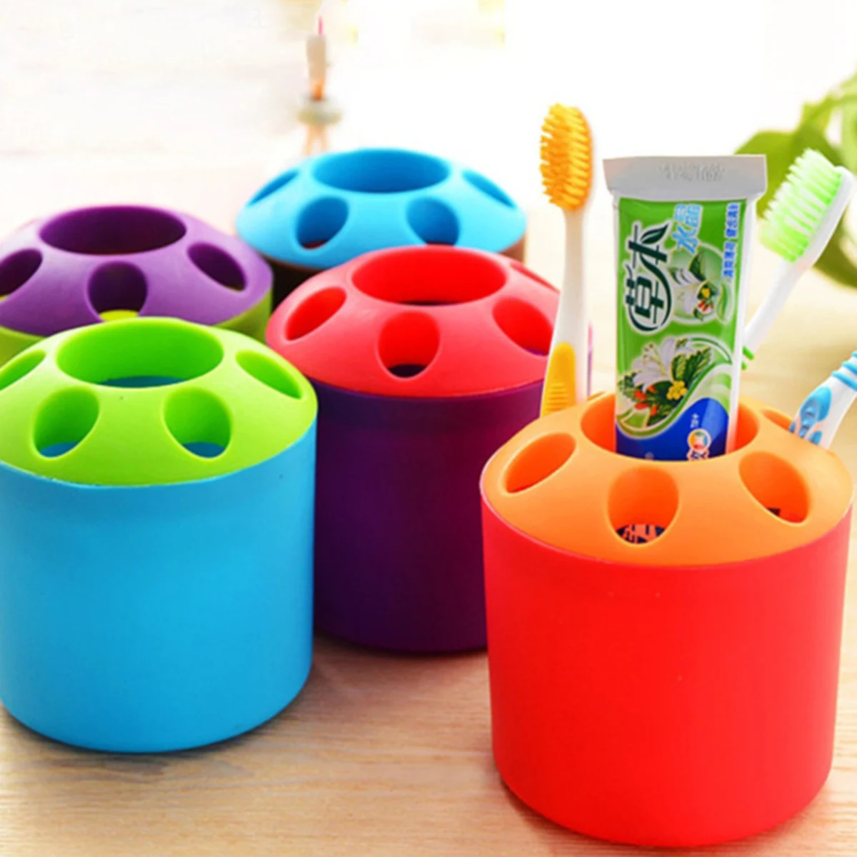 Multifunctional Storage Toothbrush Holder 1