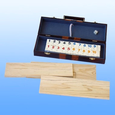 DELUXE RUMMY W/ WOODEN RACKS