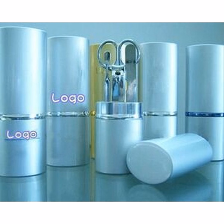 4 Piece Manicure Set w/ Aluminum Barrel