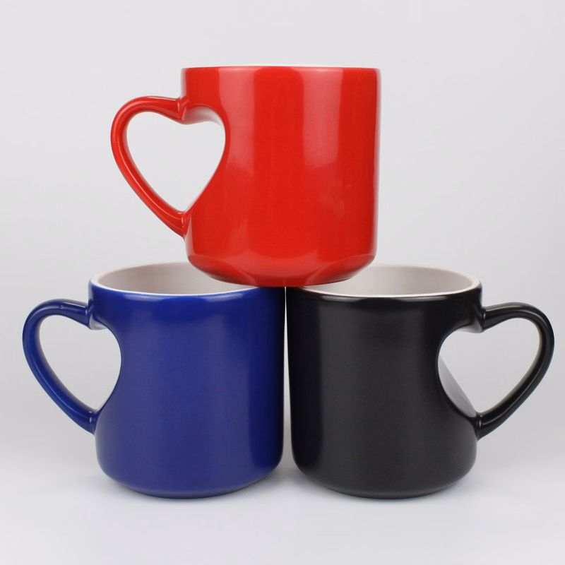 10oz Heart Shaped Color Changing Mug