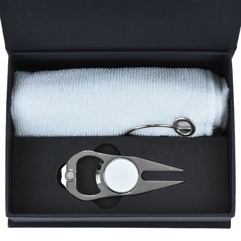 TiTUS® Divot Tool & Microfiber Golf Towel Gift Set 1