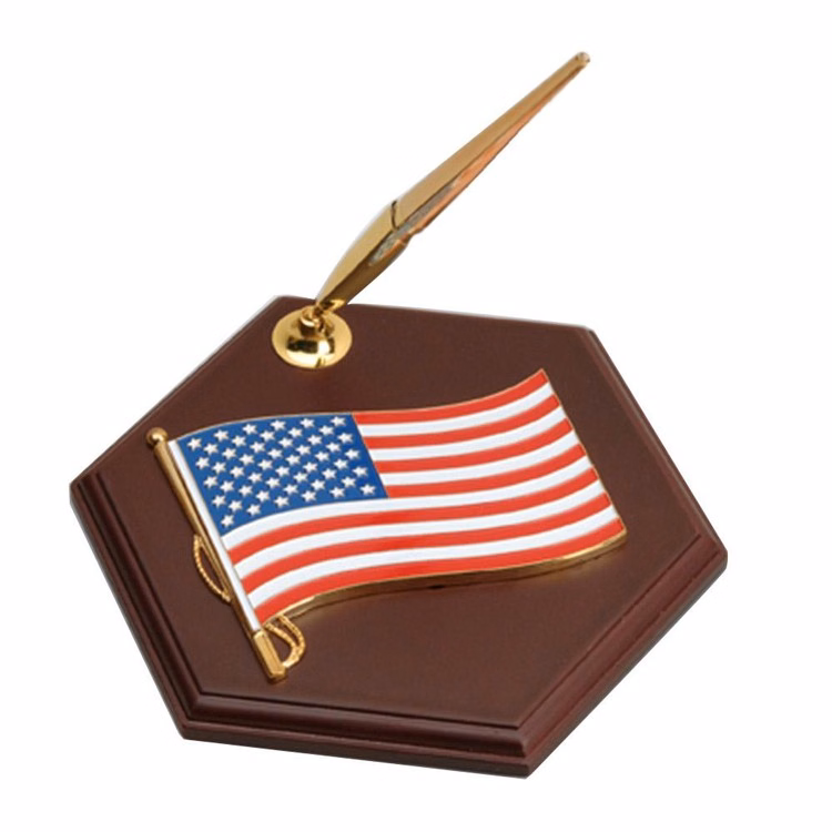 American Flag Medallion Pen Holder