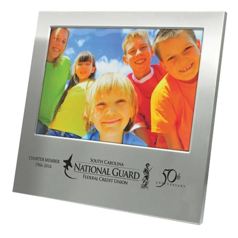 Photo Frame - 5" x 7" Aluminum Picture Frame 1