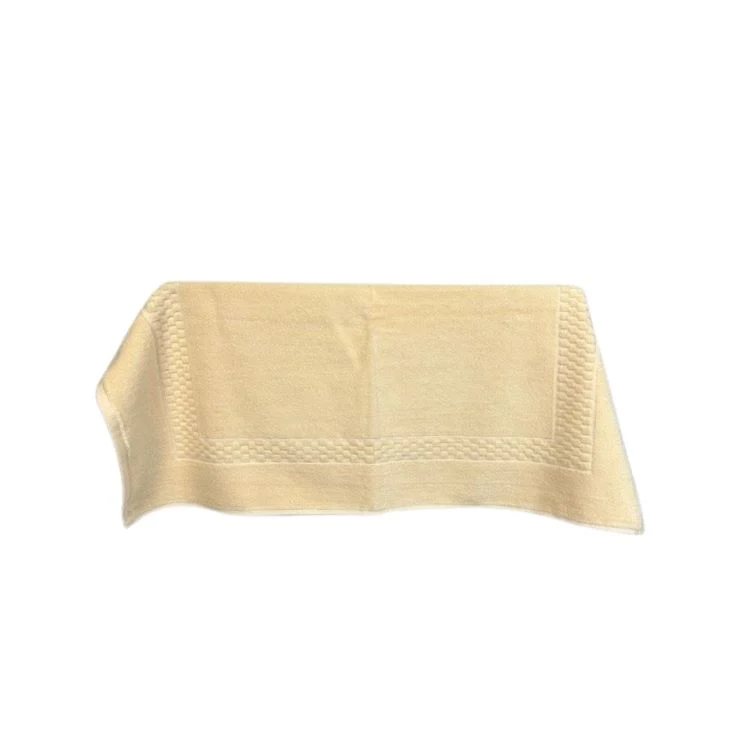 Bathmat in Ecru, 22 x 30, 8.50 lb. 1
