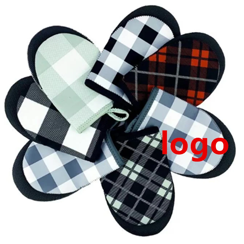 Plaid Pattern Neoprene Pot Holder Oven Mitten 1
