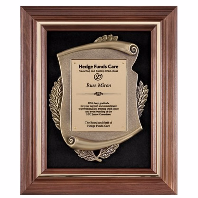 Genuine Walnut Frame Scroll Metal Casting Black Velour Brush Brass Engraving Plate Award