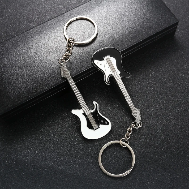 guitar keychain 1