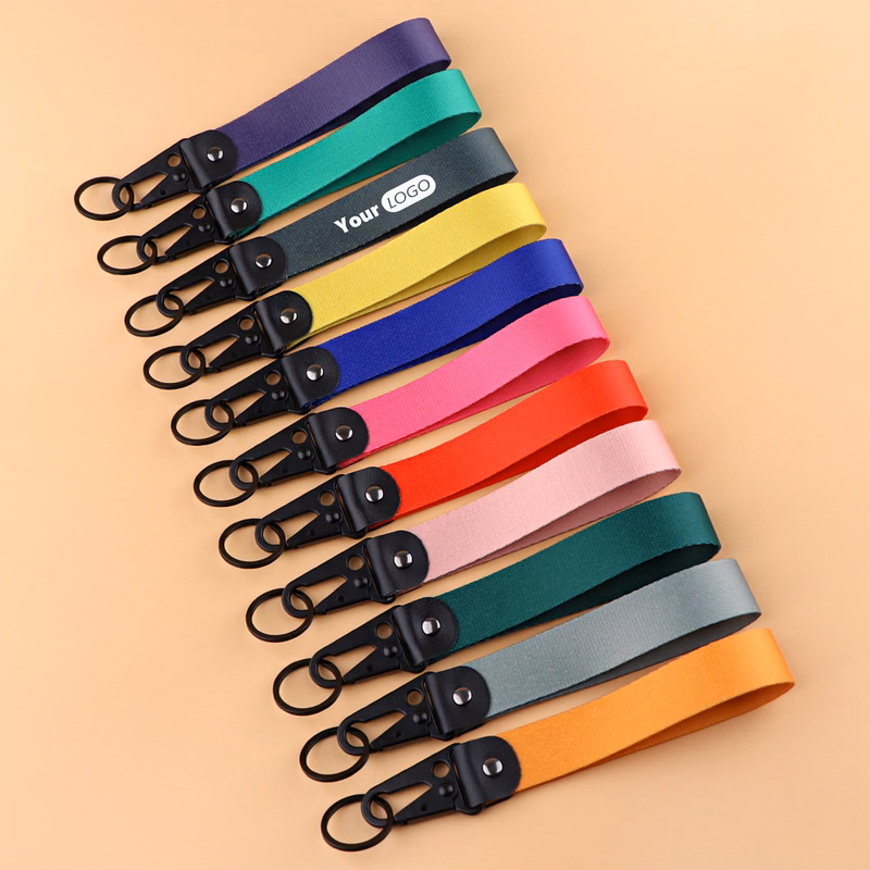 Aluminum Alloy Secure And Stylish Carabiner Keychain For Everyday Essentials