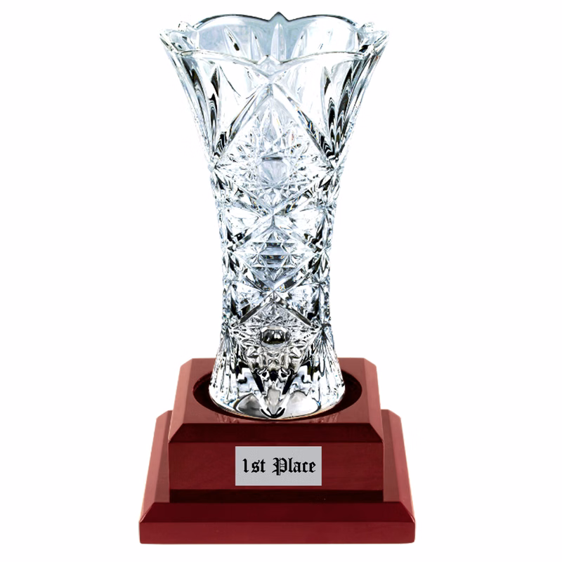 QUEEN CRYSTAL VASE WITH WALNUT BASE