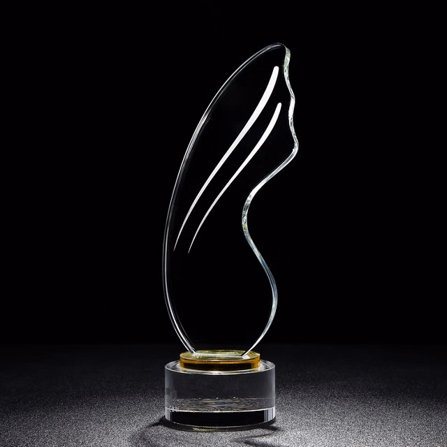 Crystal Trophy A19-154