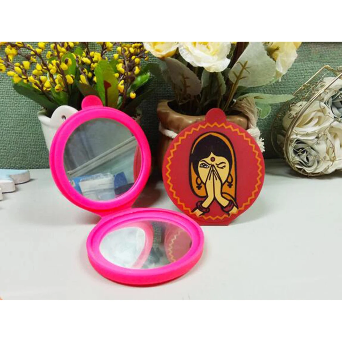 Foldable Silicone Makeup Mirror 1