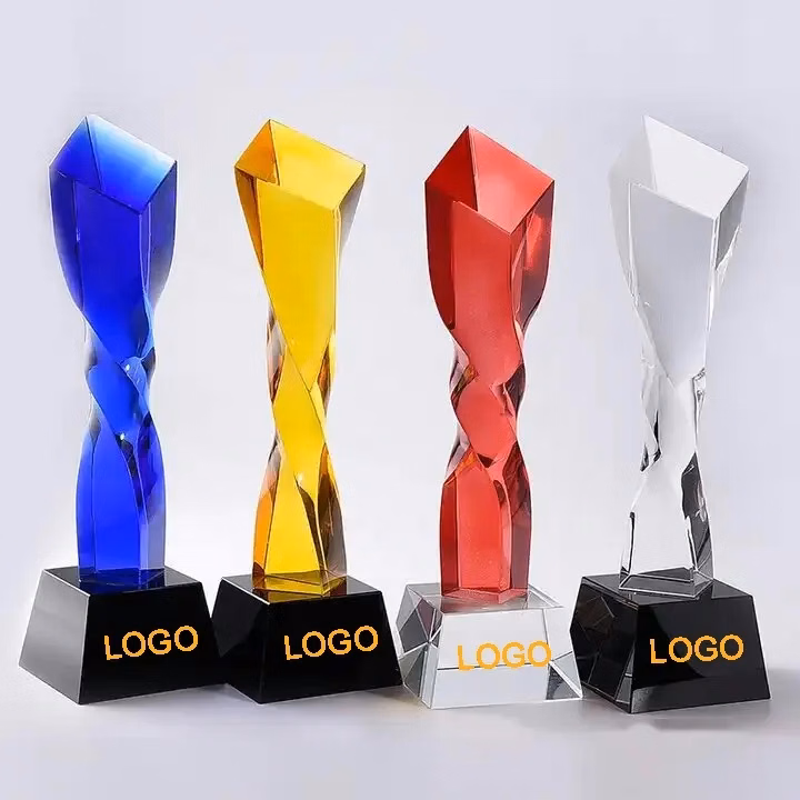 Twisted Diamond Optical Award