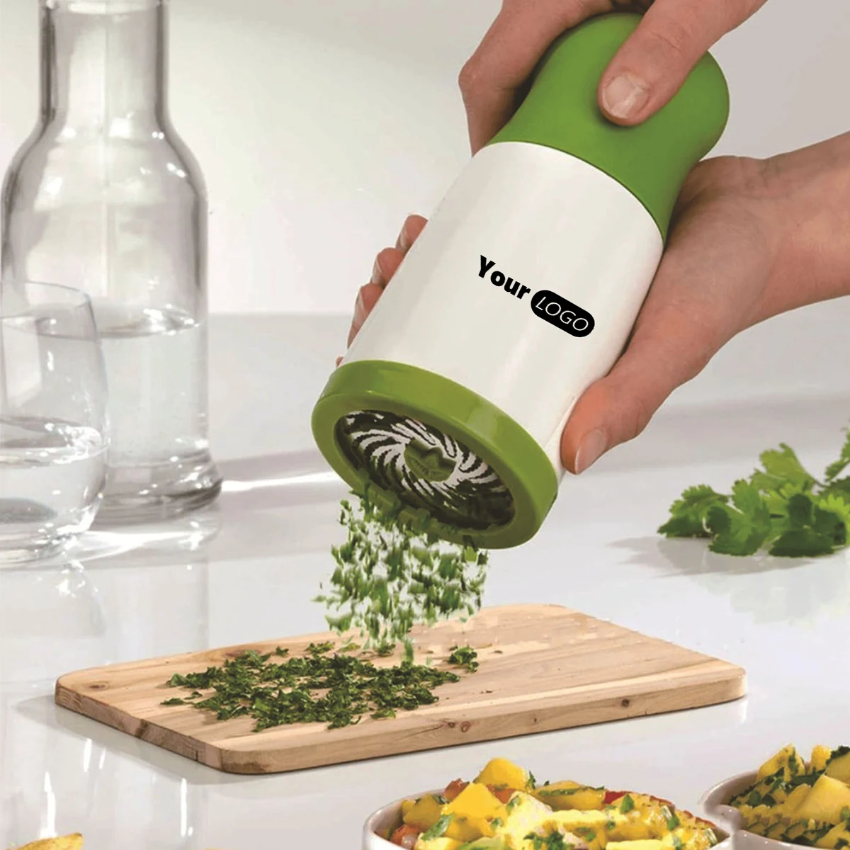 Excellent Herb Grinder Spice Mill - Suit for Grinding Garlic 1