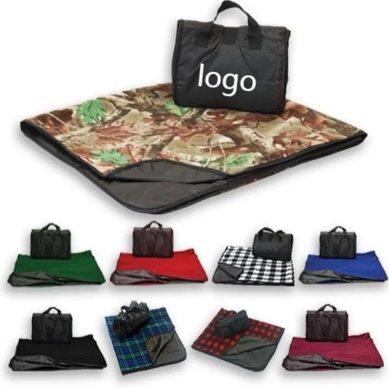 Outdoor Foldable Oxford Blanket w/ Handle 1