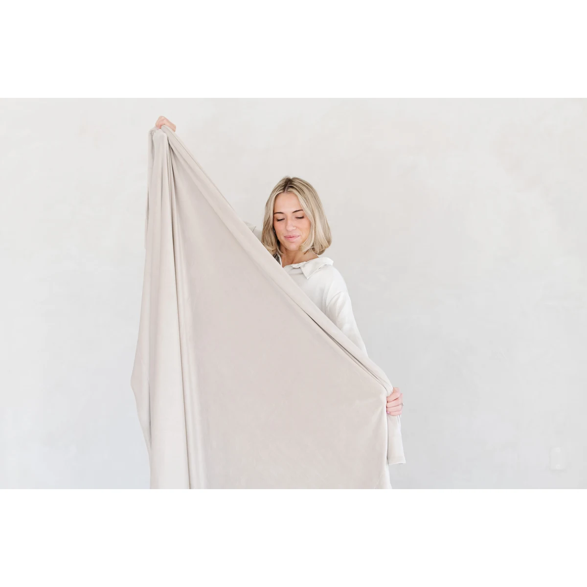 Minky Stretch Buttermilk-Throw Luxury Blanket (50x60) 1