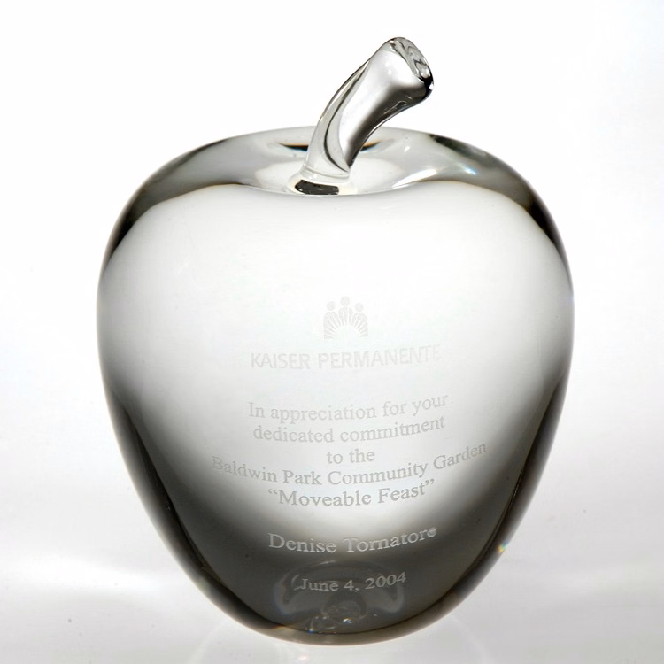 3-7/8" Smooth Apple Paperweight_D035BD