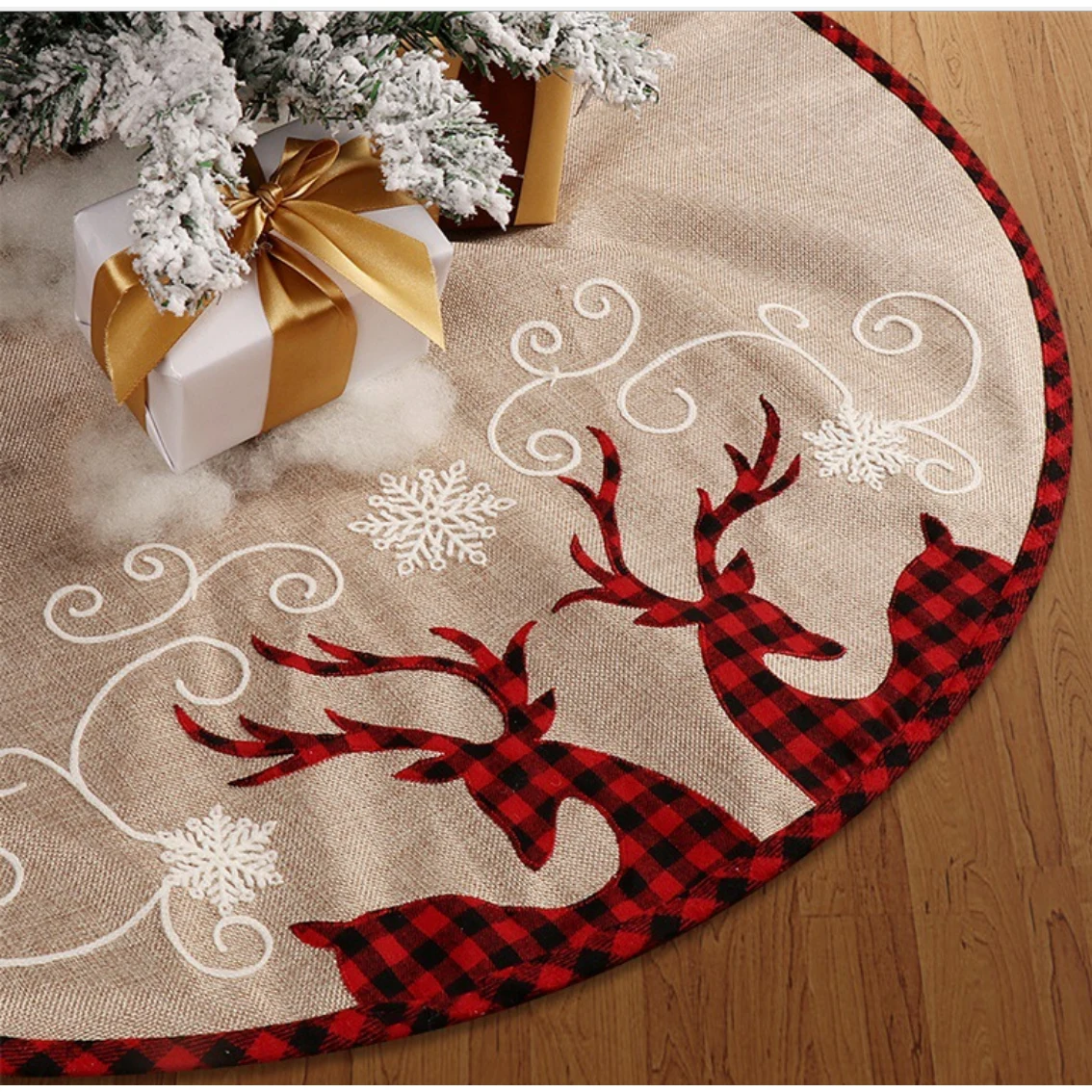 32'' Christmas Tree Skirt 1