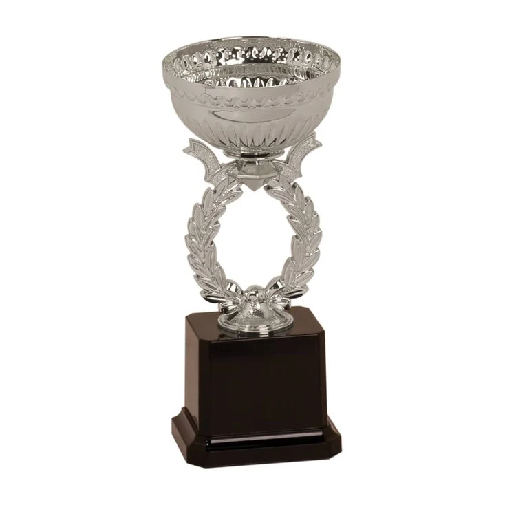 7-1/2" Silver Wreath Cup with Plastic Base 1