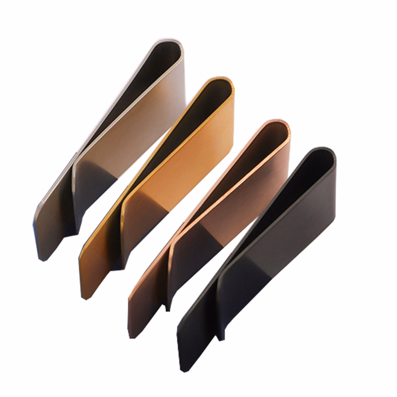 MOQ100 Wallet Clip