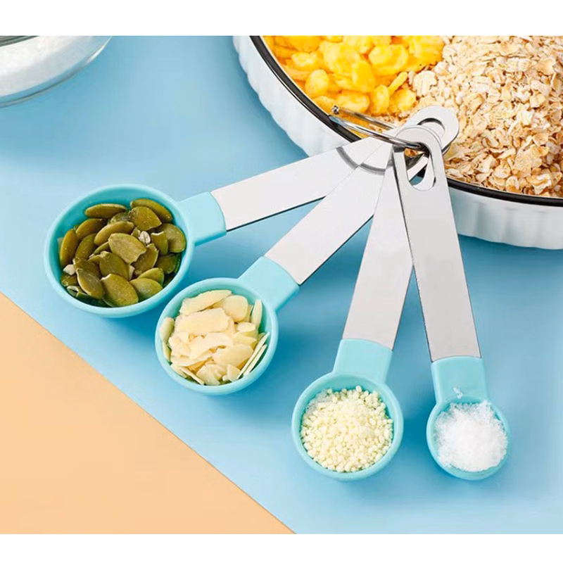 Set Of 8 With Graduated Plastic Measuring Spoons