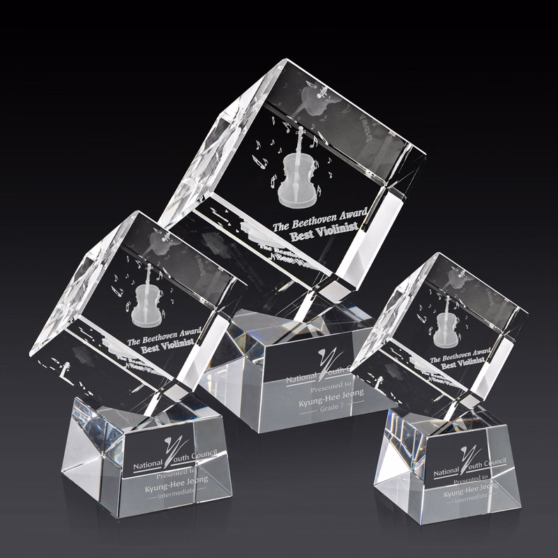 Burrill 3D Award on Robson Base - Clear