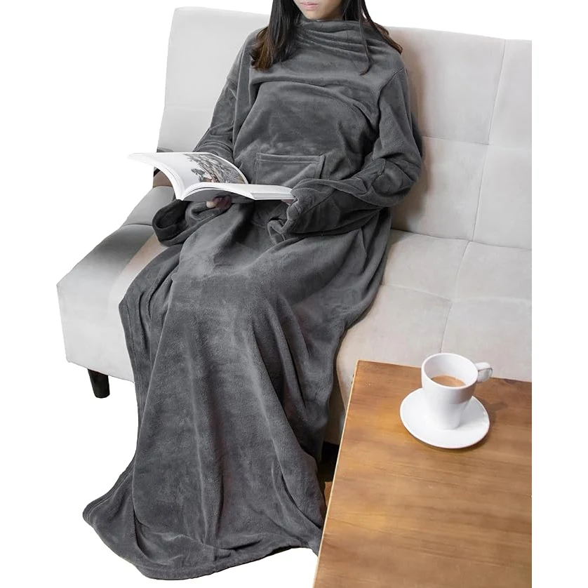 Cozy Blanket with Sleeves 1