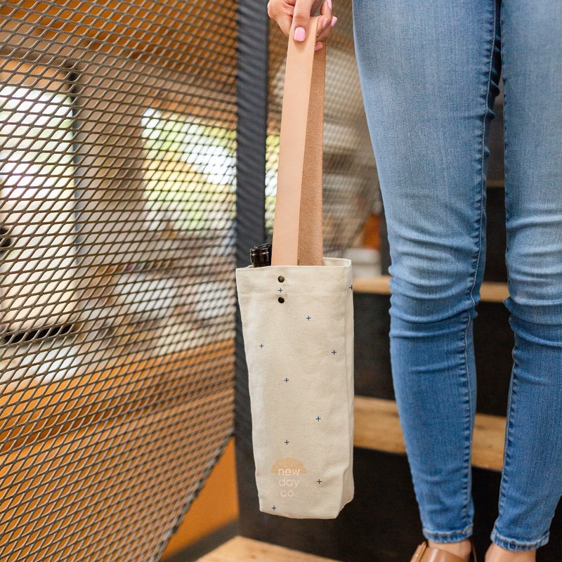 A TOTE CALLED WANDA - HEAVYWEIGHT CANVAS WITH LEATHER